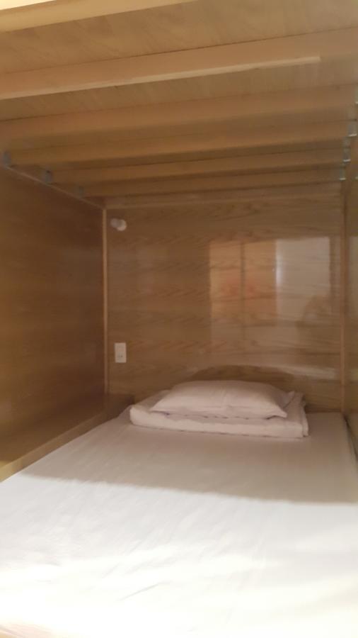 Lägenhet på 82 m² i Phuong 3, med 4 sovrum och 3 badrum  Vung Tau Exteriör bild